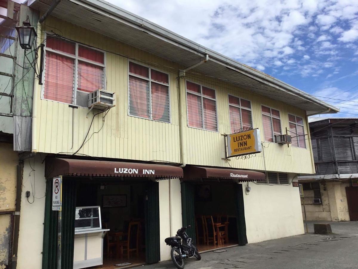 Luzon Inn Виган Экстерьер фото